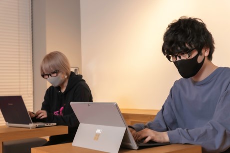 集中できる環境を作るメガネとパフォーマンスに関するアンケート調査
